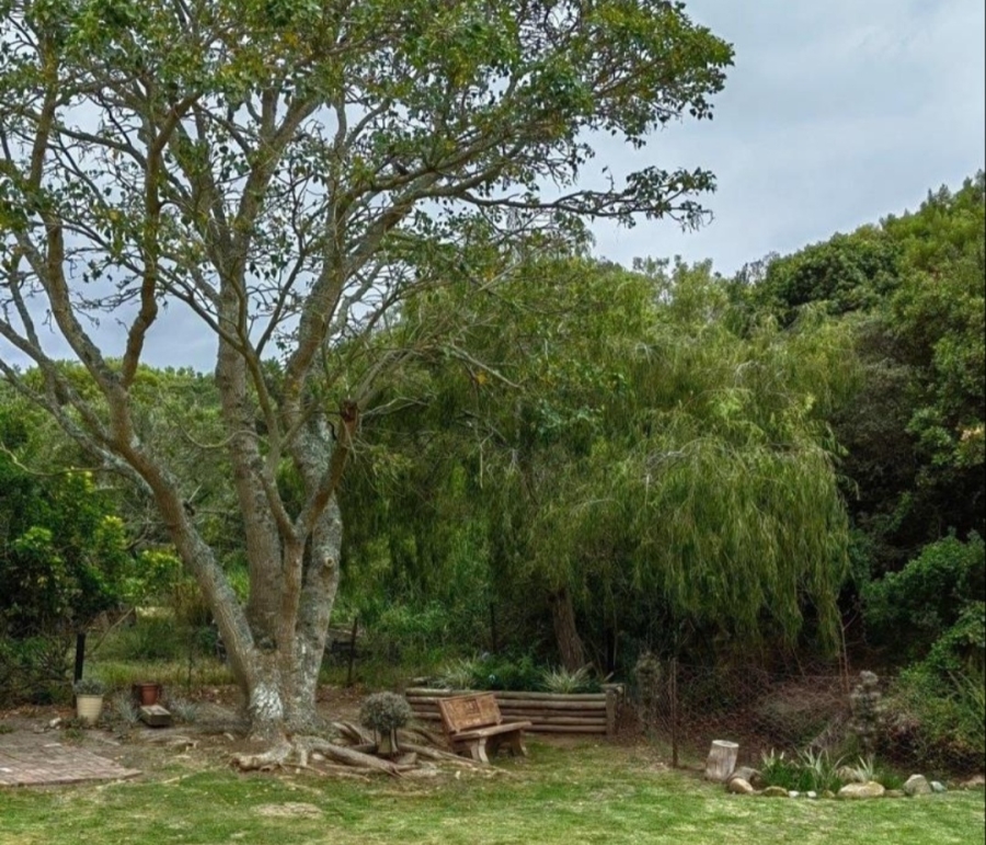 3 Bedroom Property for Sale in Wavecrest Eastern Cape
